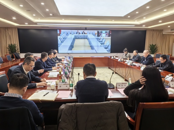 省国资委一级巡视员彭向峰一行到k8凯发集团调研指导工作_副本.jpg