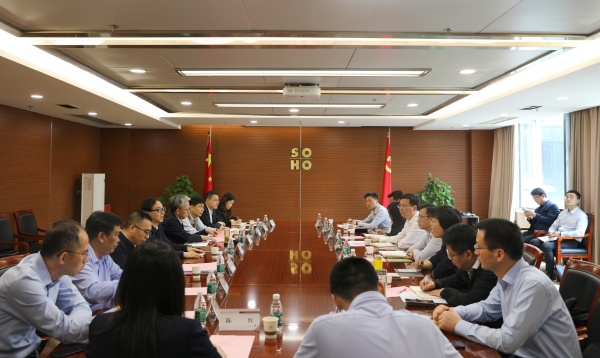 南京市鼓楼区党政主要负责同志到访k8凯发集团_副本.jpg
